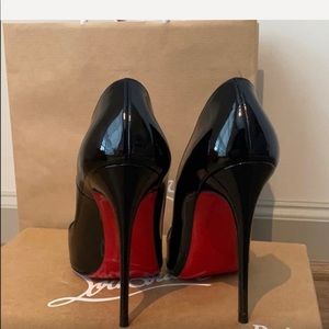 Christian Louboutin So Kate